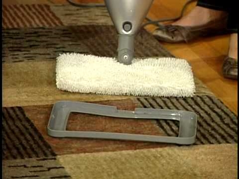 Kaip naudoti ryklio garų šluostę ant kilimo