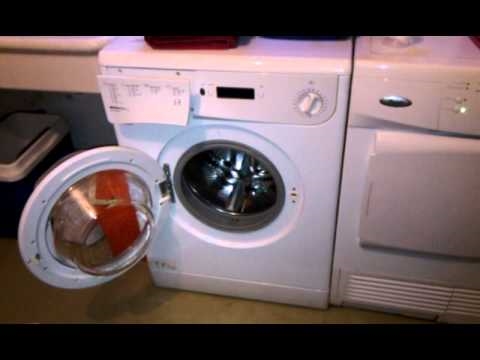 So wechseln Sie die Riemen an einer Frigidaire-Waschmaschine / Trockner-Kombination