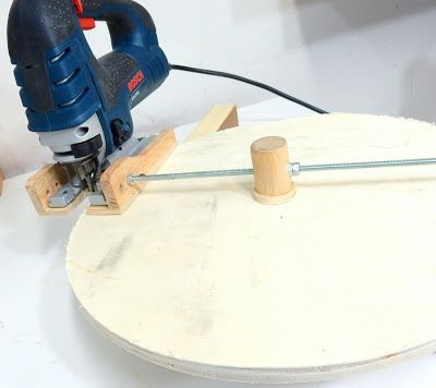 Il modo migliore per tagliare cerchi in legno