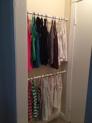 Você pode usar uma haste de cortina de chuveiro para um rack de armário?