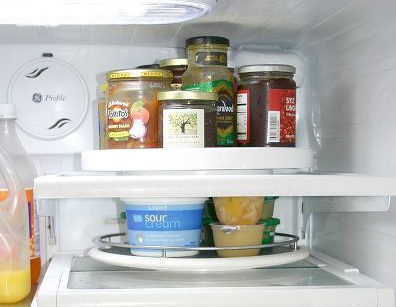 Làm thế nào để gắn một bảng tẩy khô vào tủ lạnh