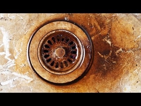 Как да премахнете ръжда от вана за миене
