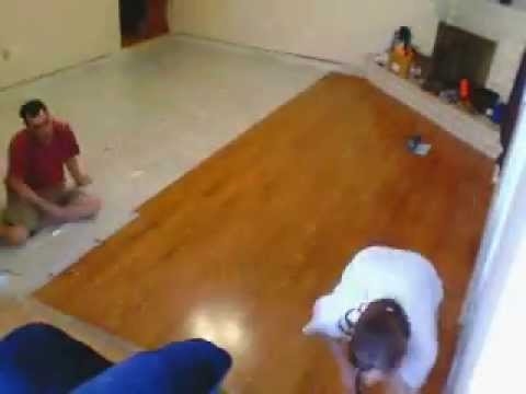 라미네이트 바닥재로 카펫을 교체하는 방법