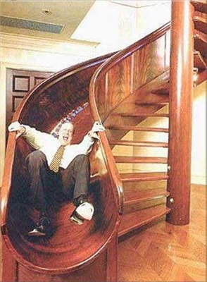 Как переместить кровать вверх по винтовой лестнице
