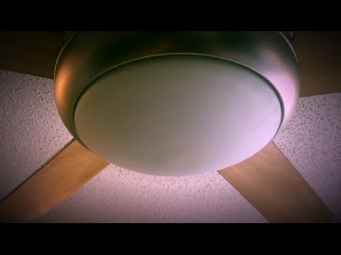 Как да сменим крушката в таванния вентилатор в Казабланка