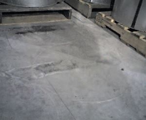 Min nya betong har vita fläckar på det