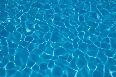 Cum să scoți Pământul Diatomacic dintr-o piscină