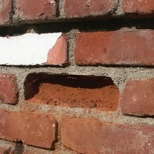 DIY: consertar uma parede exterior danificada pela água