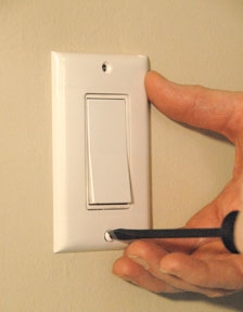 A luz não se apaga com o interruptor de parede