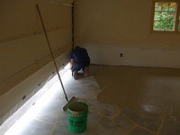 Jak zvýšit podlahu garáže pro obytný prostor