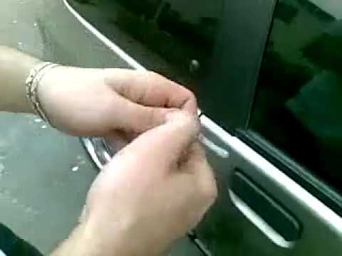 Como consertar uma porta trancada que não abre