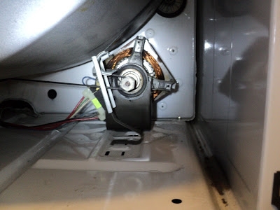 Cómo acceder al cinturón en una secadora Whirlpool Cabrio