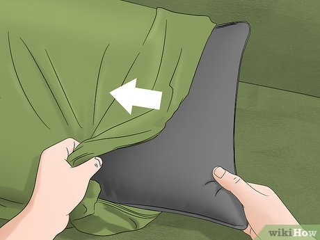 Как убить плесень на диванных подушках