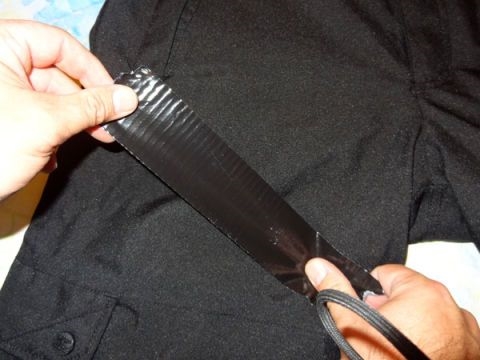 Ako používať lepiacu pásku na opravu vzduchového matraca