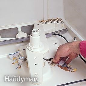 Kuinka puhdistaa astianpesukoneen tyhjennys