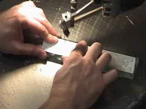 Comment couper l'acrylique avec un Dremel