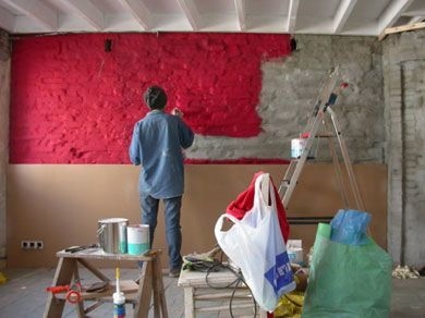 Hoe verfkleur op muren lichter te maken