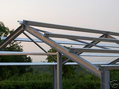 Як встановити металеві дахові кріплення