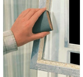 金属窓枠から塗料を除去する