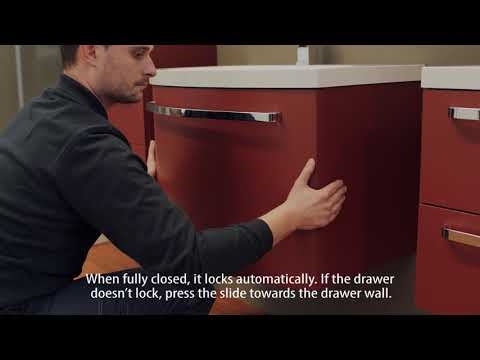 Kako odstraniti vrata omare z drsnih tirnic