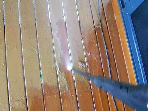 Comment enlever la peinture d'une terrasse en bois