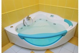 Como limpar uma banheira de hidromassagem em acrílico da American Standard