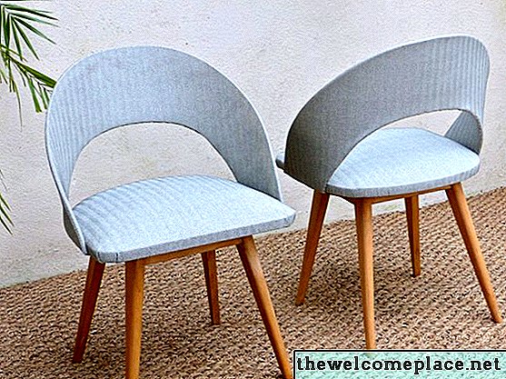 10 kusů Vintage Midcentury Decor, které byste si měli pravděpodobně koupit právě teď