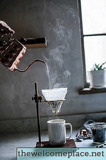 12 ผู้ผลิตกาแฟและชาที่ไม่เพียง แต่สวยงามเท่านั้น แต่ยังชงกาแฟสุดพิเศษ