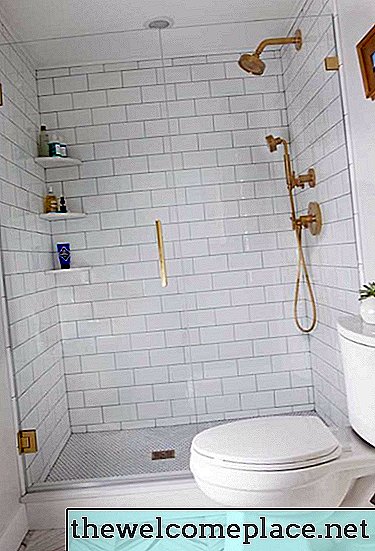 12 duchas inspiradoras para baños pequeños