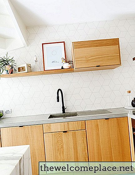 12 priežasčių, kodėl turėtumėte apsvarstyti betoninius virtuvės stalviršius