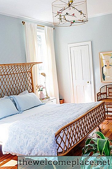 13 pomysłów na niebieską sypialnię, które są smutne