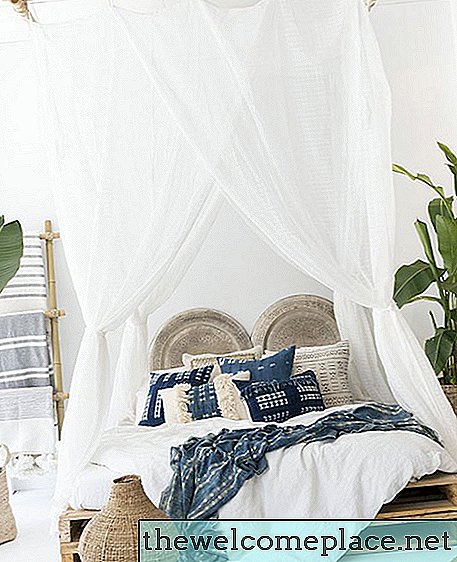 14 tropskih spalnic, zaradi katerih se počutite, kot da spite na odličnem prostem