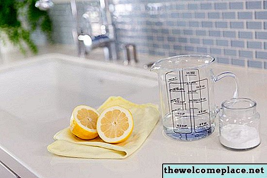 14 načinov čiščenja doma z limonami