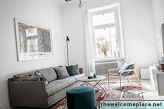 15 Ideen für ein minimalistisches Wohnzimmer, mit denen Sie all Ihre Sachen loswerden möchten