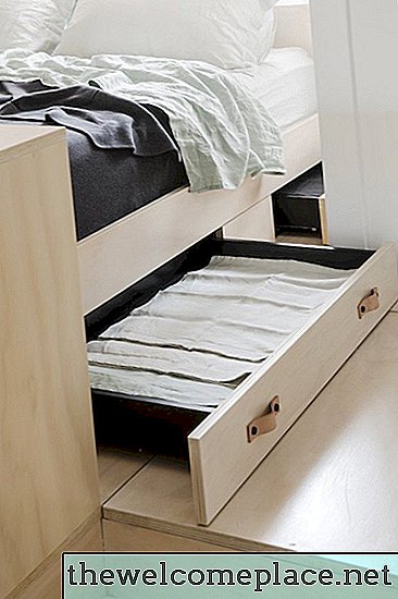 5 modi intelligenti per conservare le cose sotto il letto