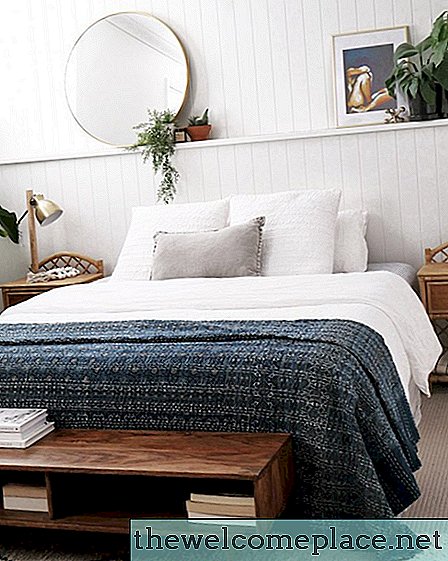 8 Smarte ideer for veggdekorasjon for soverom for å få mest mulig ut av det tomme rommet
