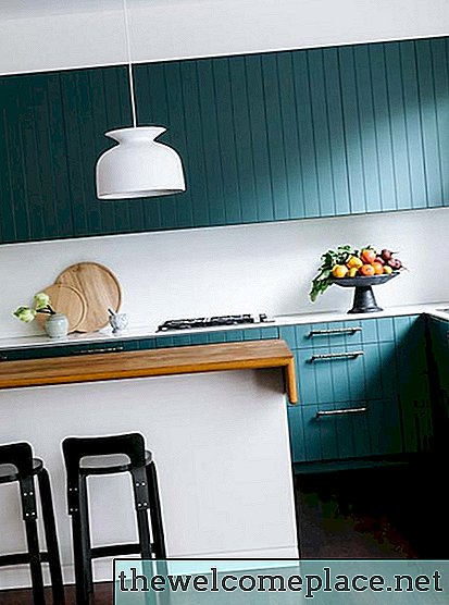 9 зелених кухонь, які позитивно в тренді