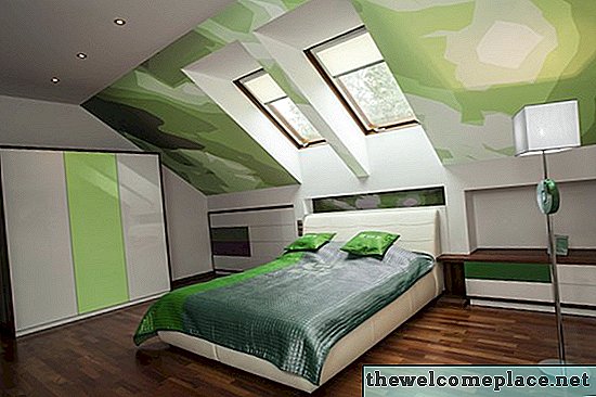 Ideer til dekoration til soveværelser med lofter i rammer