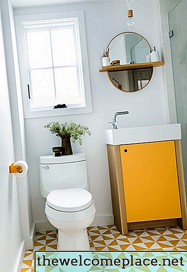 Tro det eller ej, du kan faktisk trække et gult badeværelse ud