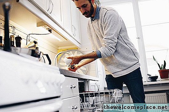 Pode um jarro com filtro de água Brita entrar na máquina de lavar louça?