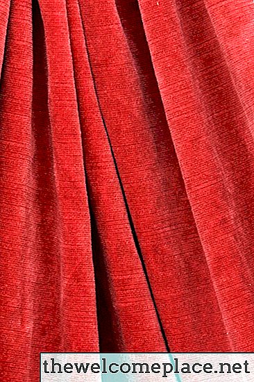 Cara yang Benar untuk Memasang Punggung Dasi Logam untuk Tirai