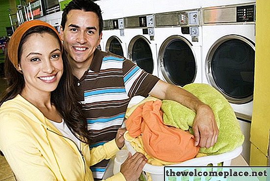 Bumbac Ciclul Vs. Ciclul de presare permanent pe mașinile de spălat