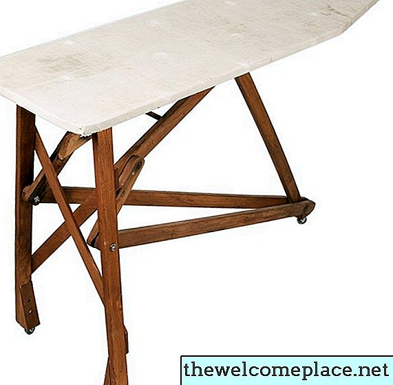 Ideas de decoración para tablas de planchar antiguas