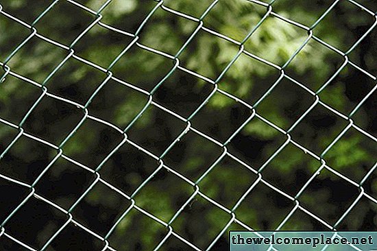 Differenza tra 11-1 / 2 Gauge e 9 Gauge Chain Link Fence
