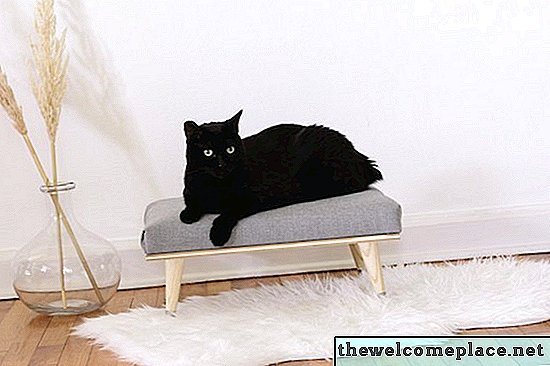Incluso los felinos quisquillosos adorarán esta mini cama moderna DIY
