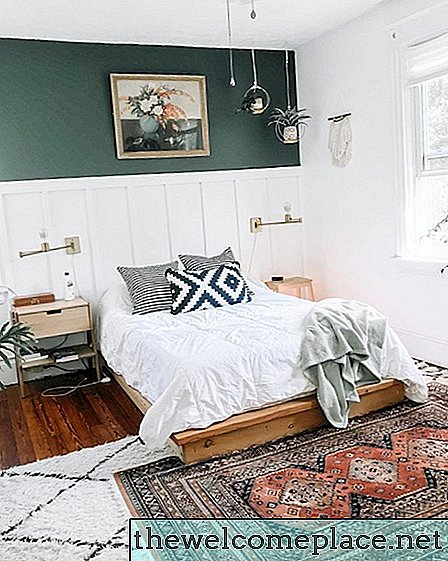 Trik Foolproof untuk Melepas Karpet Berlapis di Kamar Tidur Anda