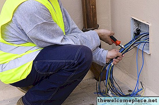 Altura para instalar tomadas elétricas em estruturas irregulares