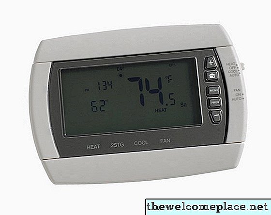Como ajustar um antecipador de calor do termostato da Honeywell