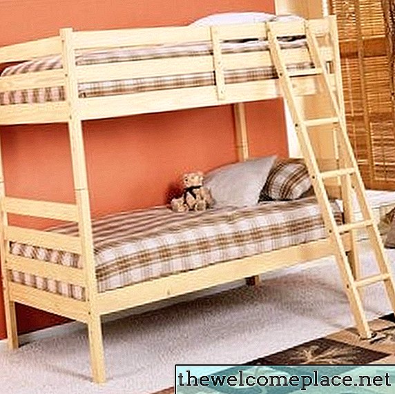 كيفية بناء سرير بطابقين الخشب