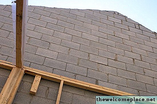 Kako izračunati število betonskih blokov v steni